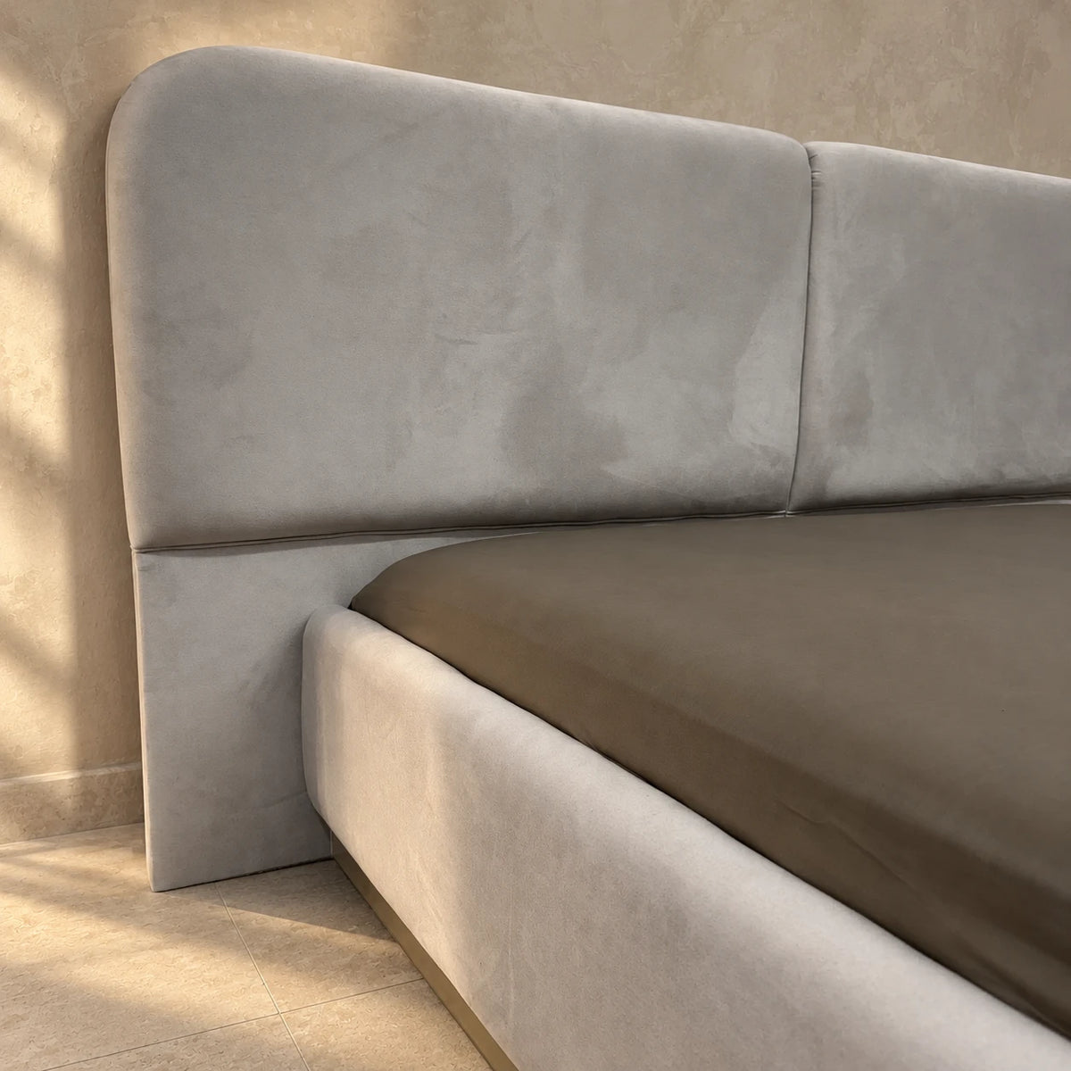 Urla Storage Bed